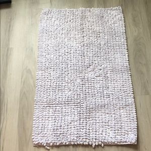Small tassel bathroom mat